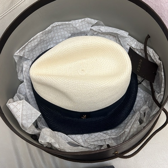 Gucci
Paper Fedora Hat w/ Tags - Picture 10 of 10